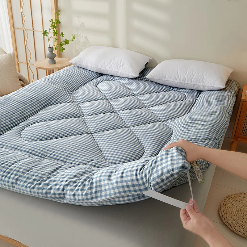 

Thicken Fluffy Mattress Toppers Queen Four Seasons Soft Mattress Pad King Size Living Room Mat Car Sleeping Mats Field Camp Mat