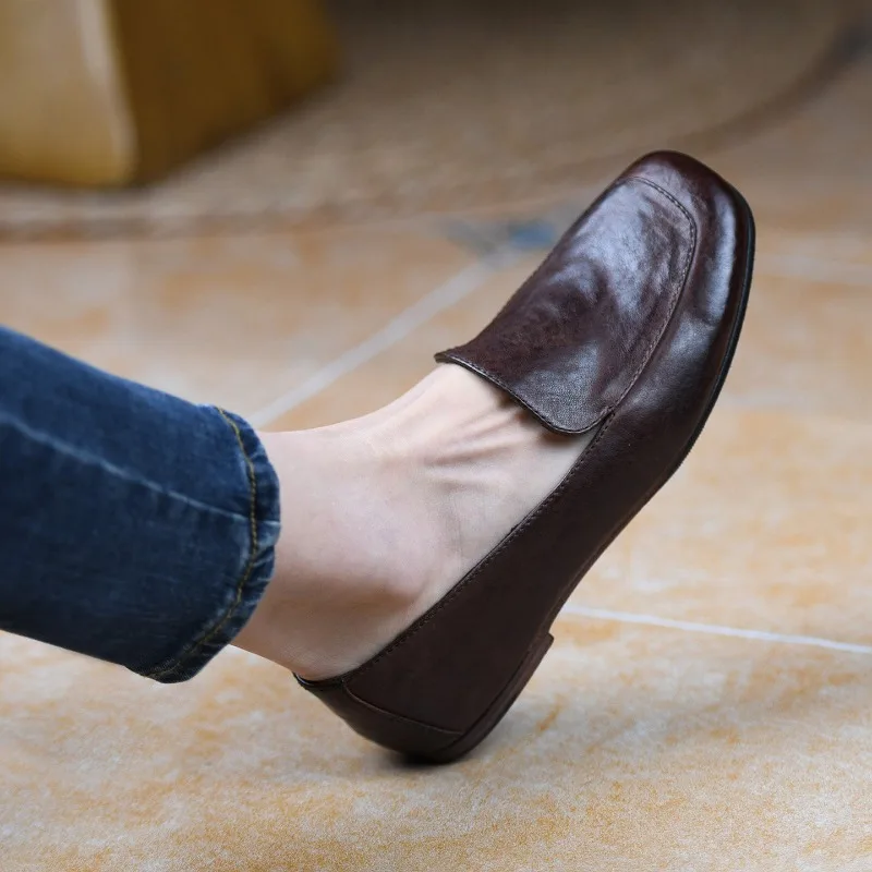 British-Style Women Casual Leather Shoes Handcrafted Genuine Leather Loafers Square-Toe Flat Slip-On Driving Shoes