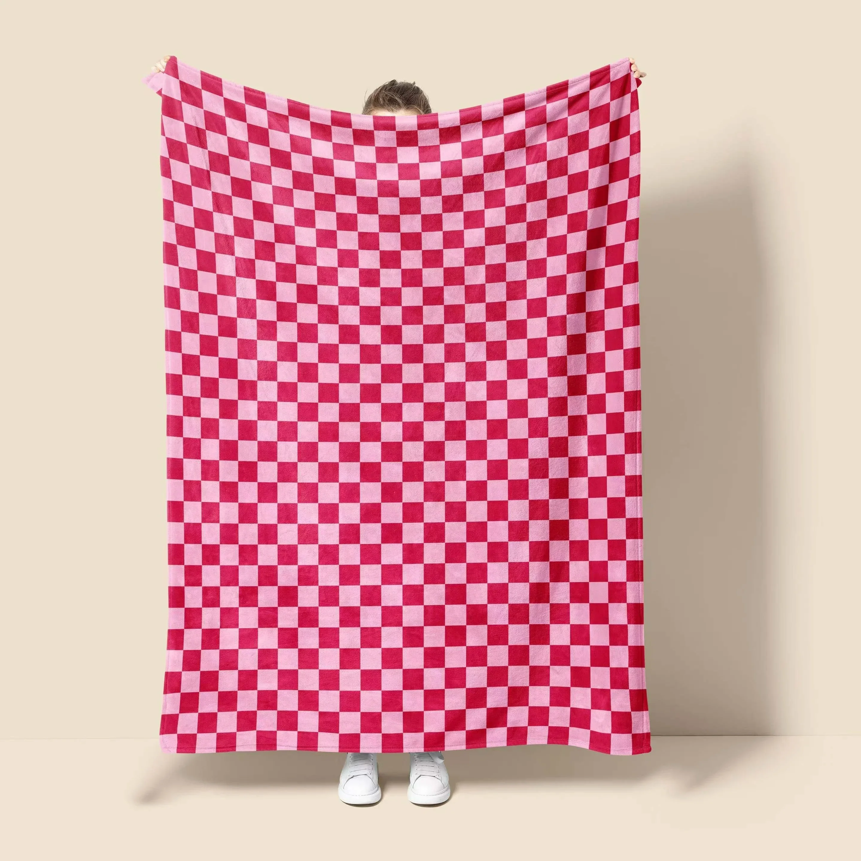 [Cozy Flannel Blanket] Soft & Durable 1pc Red & White Checkered Flannel Blanket | Cozy Bedspread, Anti-Tear All-Season Throw for