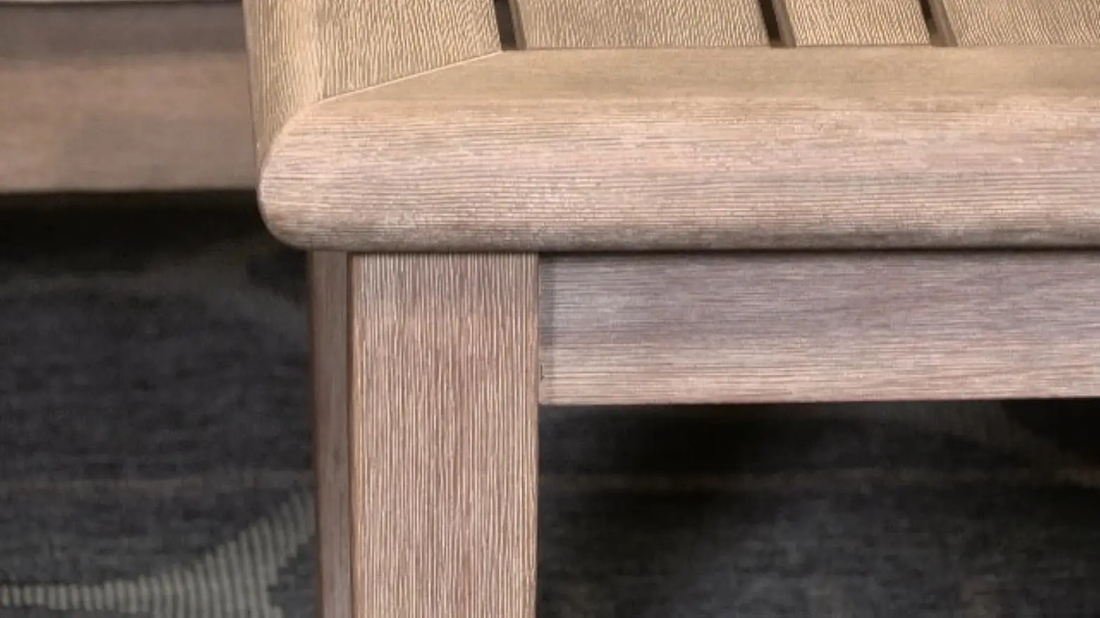 Mesa de centro retangular exterior Gerianne com ripas de madeira de eucalipto, bege