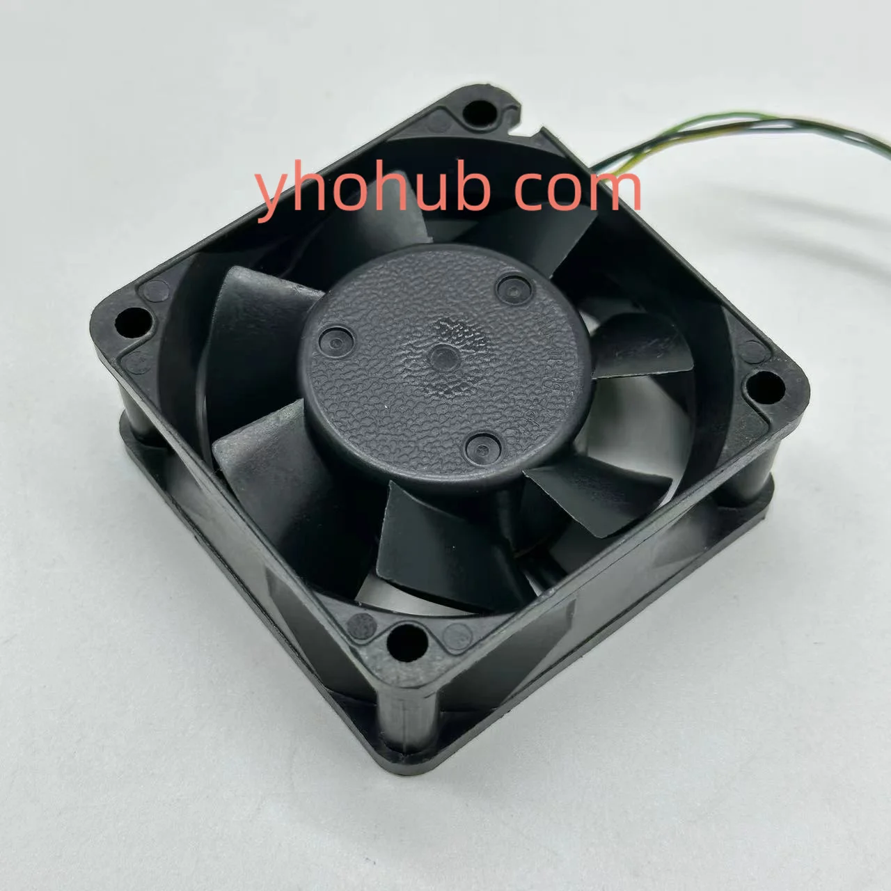 Imagem -02 - Nmb-mat 2410ml04w-b66 C05 Ventilador de Refrigeração do Servidor dc 12v 0.40a 60x60x25 mm 4-ire