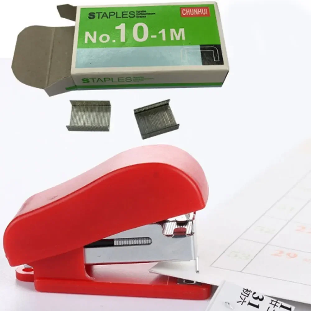 Mini Stapler Set Portable Office Supplies Cute Gift with 50 Staples 09cm for A4 Paper Random Color