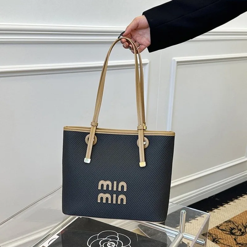 High-End Classic Tote Bag Crossbody Design Simple Solid Color Also A Perfect Large Capacity Diaper Bag