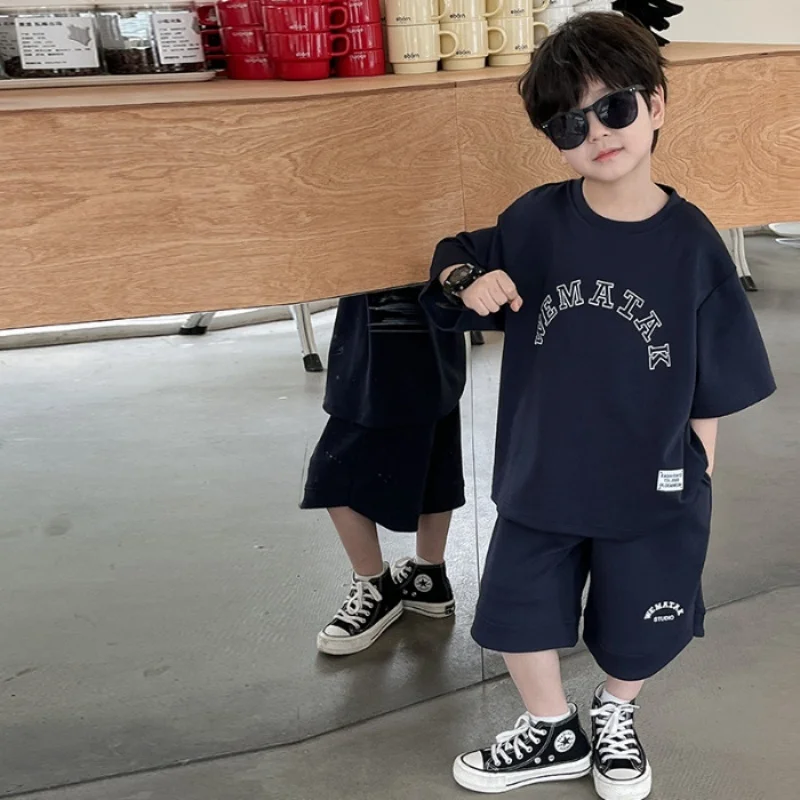 Nuovi bambini Estate Ragazzi T-shirt Pantaloncini Vestito Bambini medi e grandi T-shirt a maniche corte Vestito Abbigliamento estivo per bambini