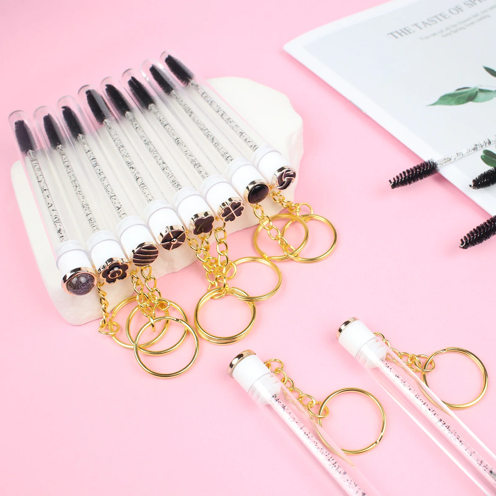 10 قطعة عصي الماسكارا أنبوب مع المفاتيح قابلة لإعادة الاستخدام لاش Spoolies الأسود الكلاسيكي رمش فرشاة أنابيب Spoolies لاش تمديد فرش