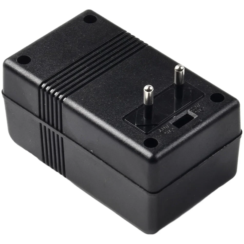 

1pcs Voltage Converter AC220V To 110V Transformer Step Down Transformer Voltage Converter Travel Adapter Plug Inverter