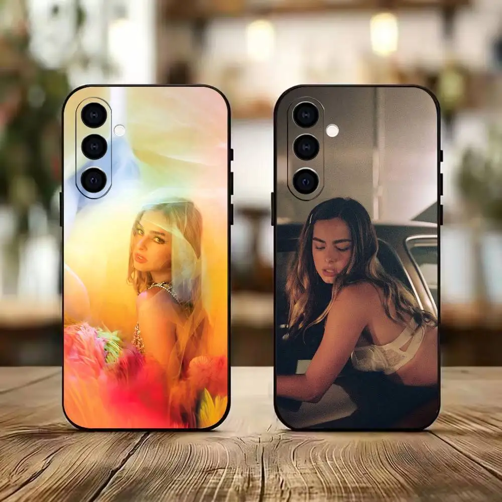 Coque de téléphone Influencer Addison Rae pour Samsung A73 20,21s,22,31,32,52,53,72, coque noire souple