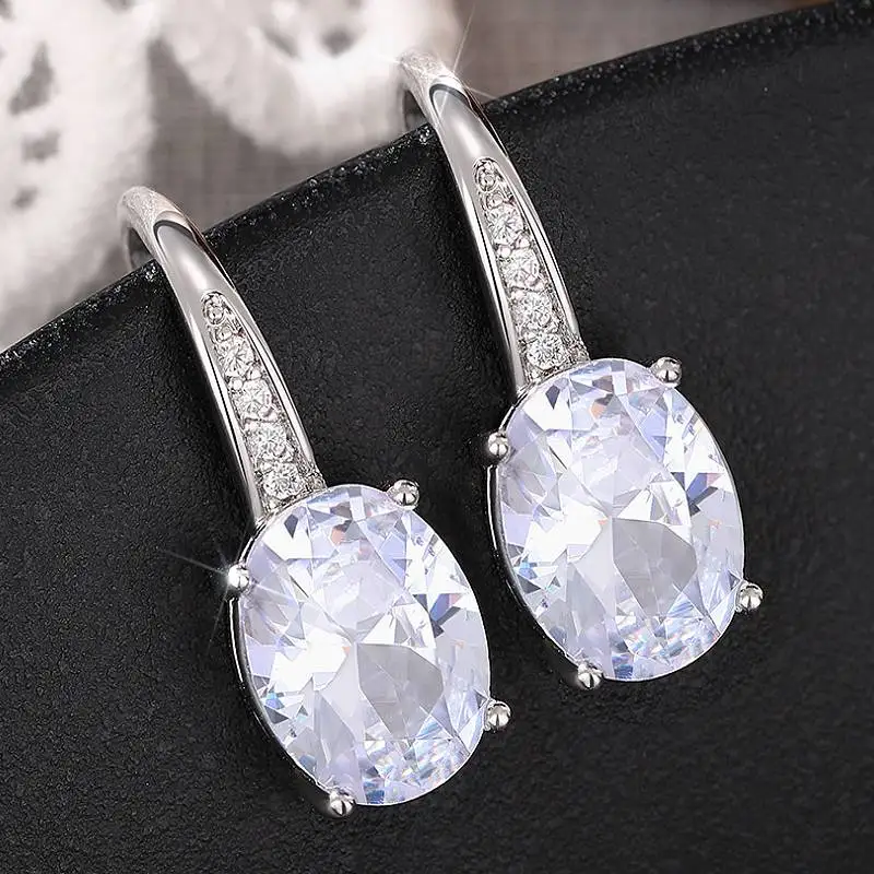 Huitan Anmutige Damen-Tropfenohrringe für Hochzeit, Party, Alltag, elegante Accessoires, eingelegter, glänzender Zirkonia, vielseitiger Schmuck