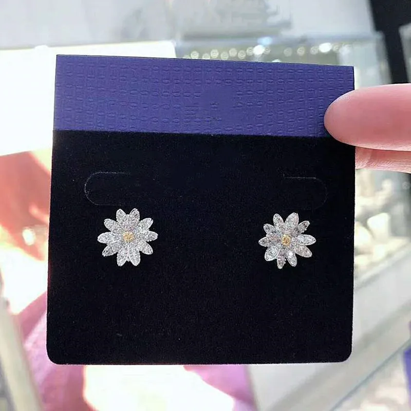 European and American Boutique S925 Pure Silver Full Diamond Flower Shimmering Magic Daisy Earrings for Women