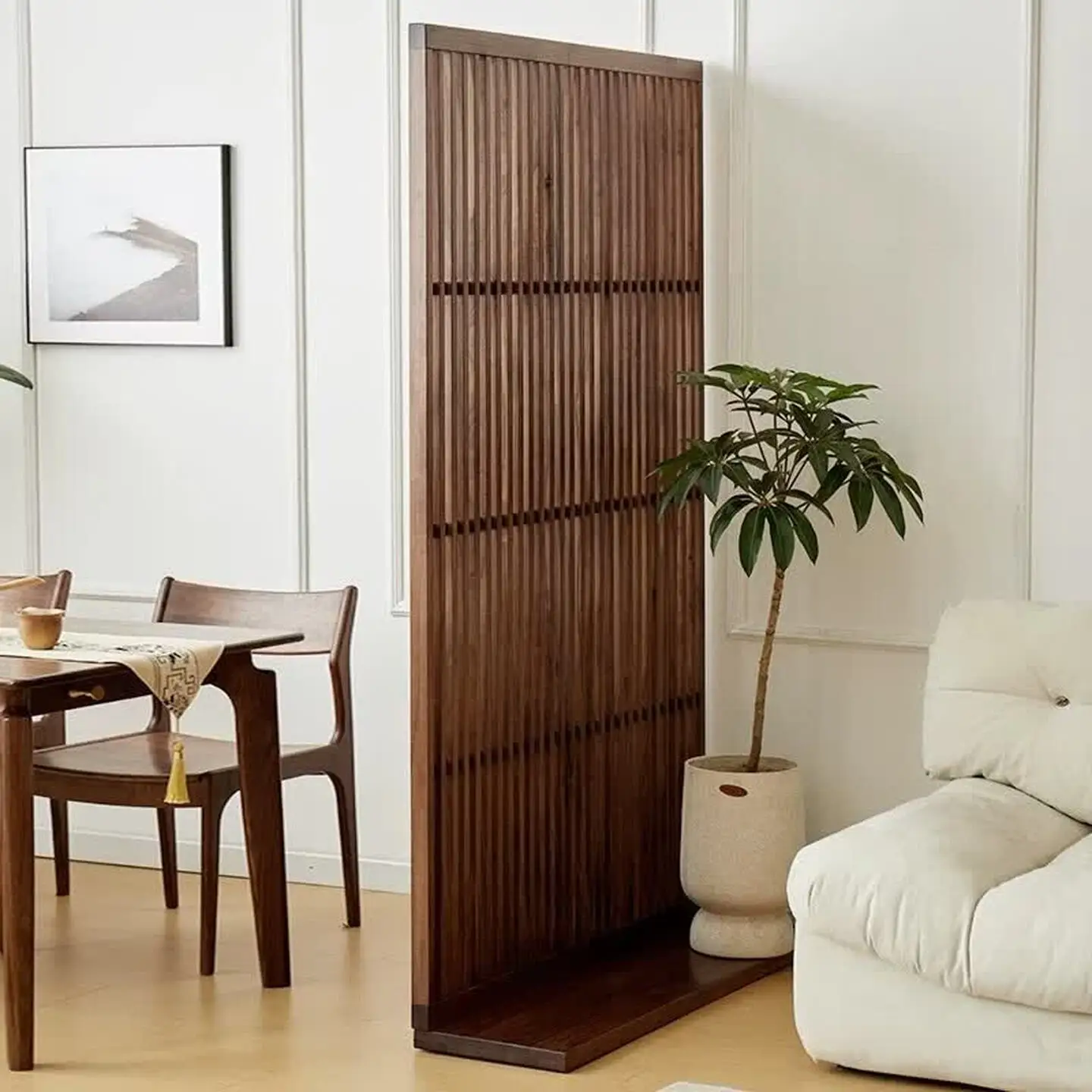 Solid wood screen, North American black walnut, removable to block the black screen
