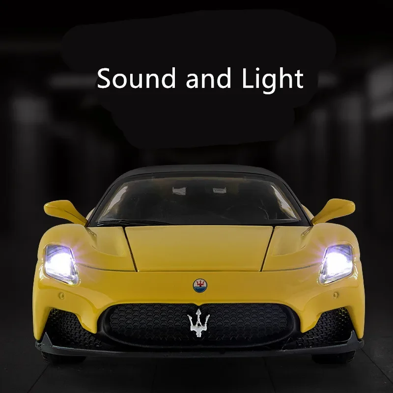 1:32 Maserati MC20 Alloy Sports Car Model Diecast Metal Simulation Toy Car Model Collection Sound and Light Children Gift