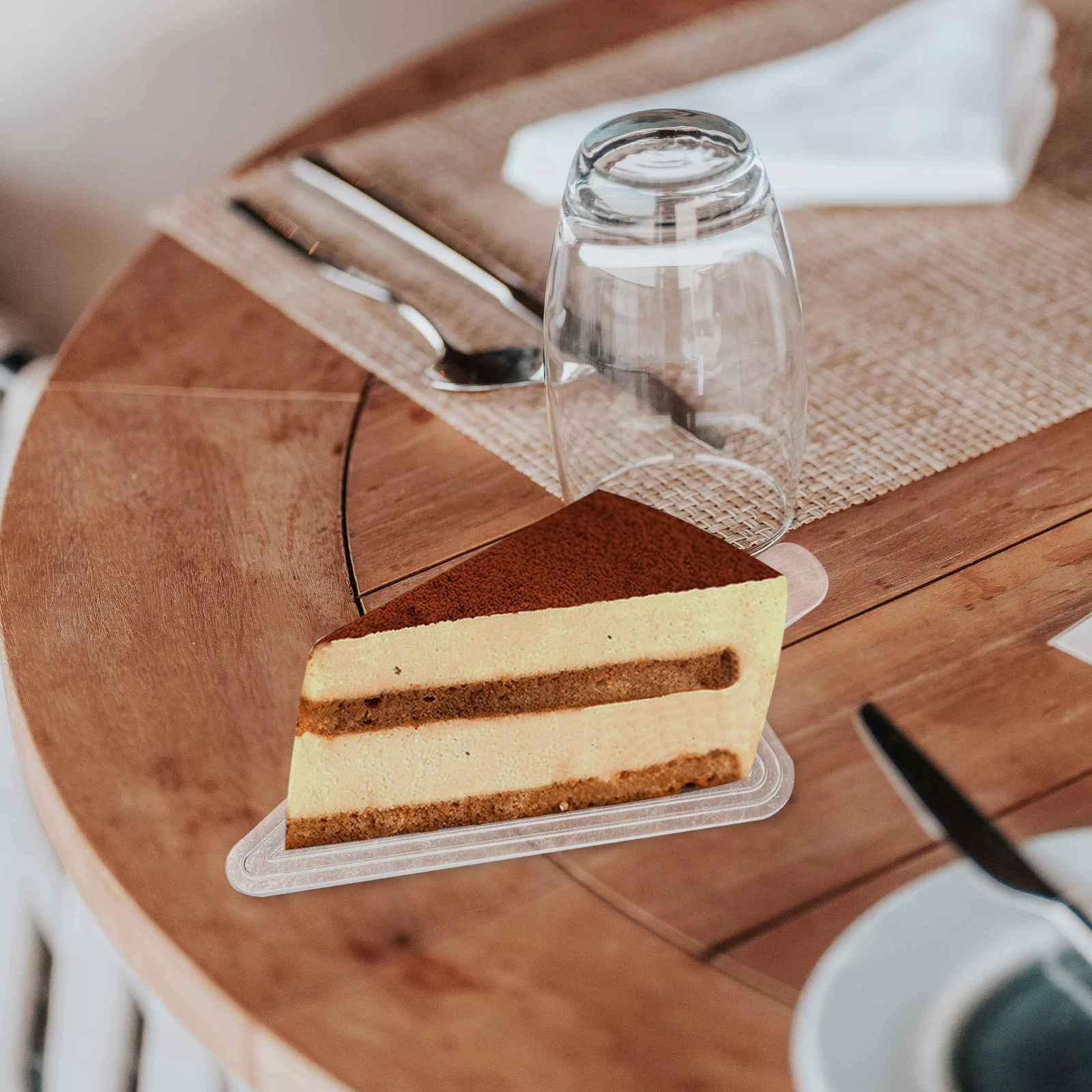 

100Pcs Cake Display Bases Heavy Duty Reusable Mousse Cake Boards for Dessert Shop Home Baking Serving Tray Party Accessories