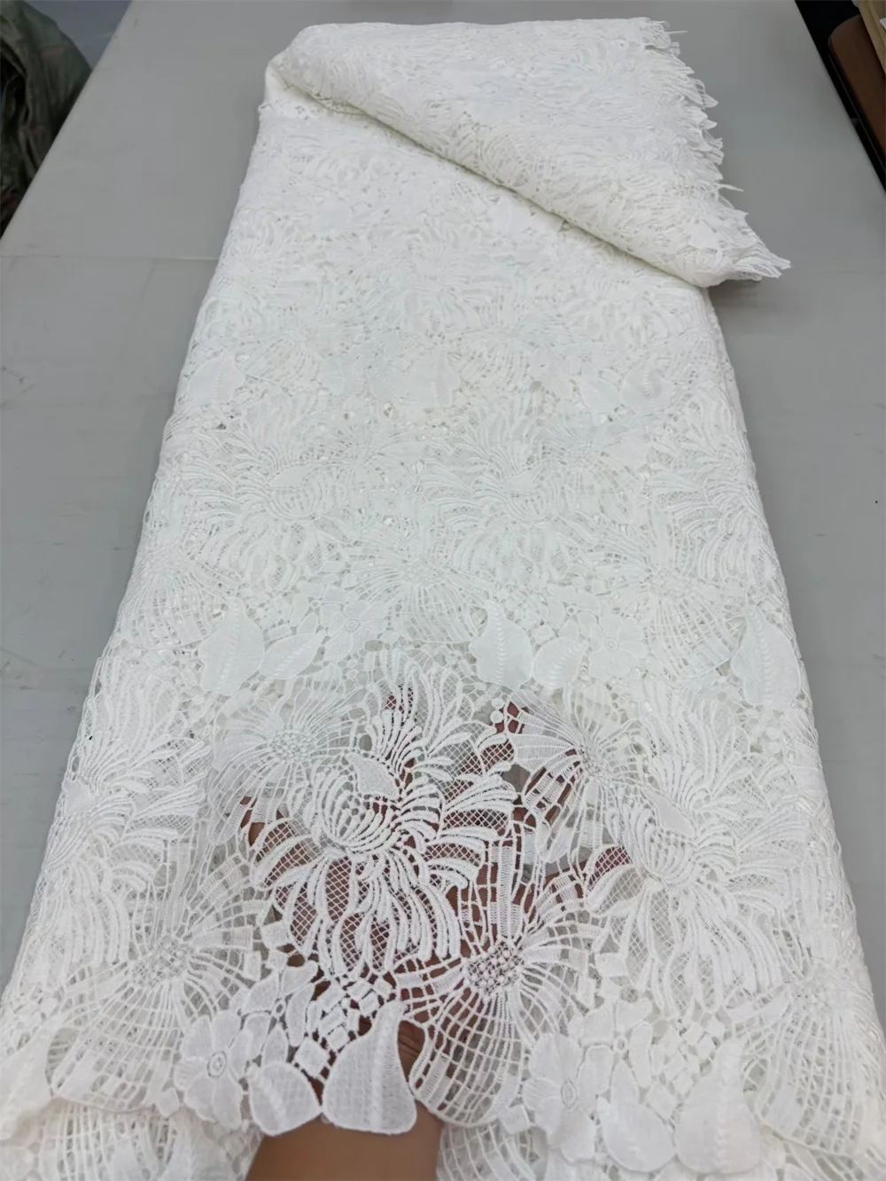 

Latest African Lace Fabric High Quality 2025 Nigerian Guipure Cord Lace Embroidery Net Lace Swiss Voile Lace For Wedding Hm65-1