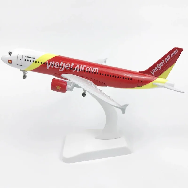

20cm Vietjet A320 Metal Plane Metal Toy 1:400 Scale Replica Alloy Airplane Model Toy With Landing Gear Collection Plane Gift