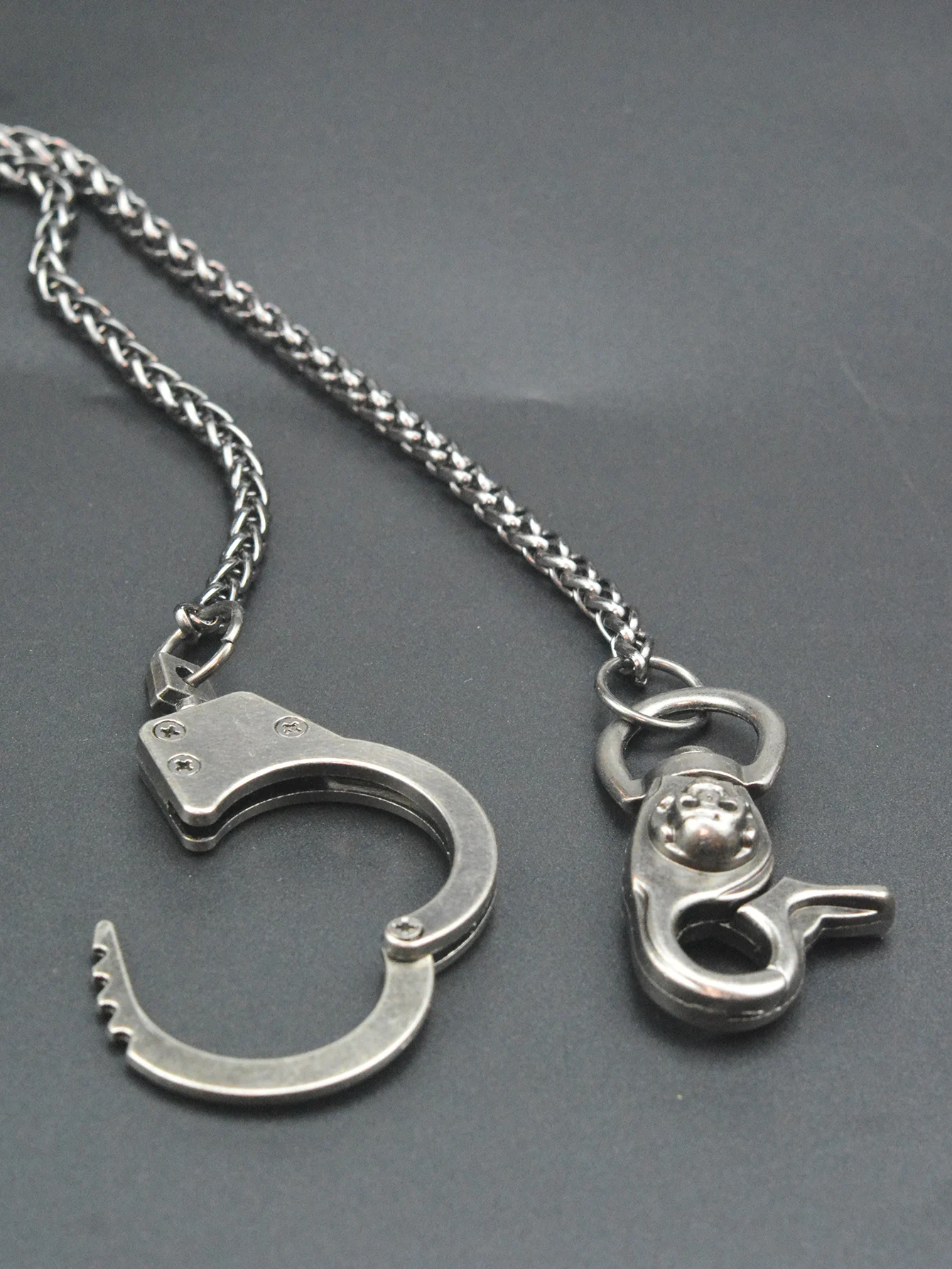 Gunmetal pirata crânio dedo manguito fecho calças jeans carteira corrente chaveiro fivela de metal clipes snap hoop cinto corrente