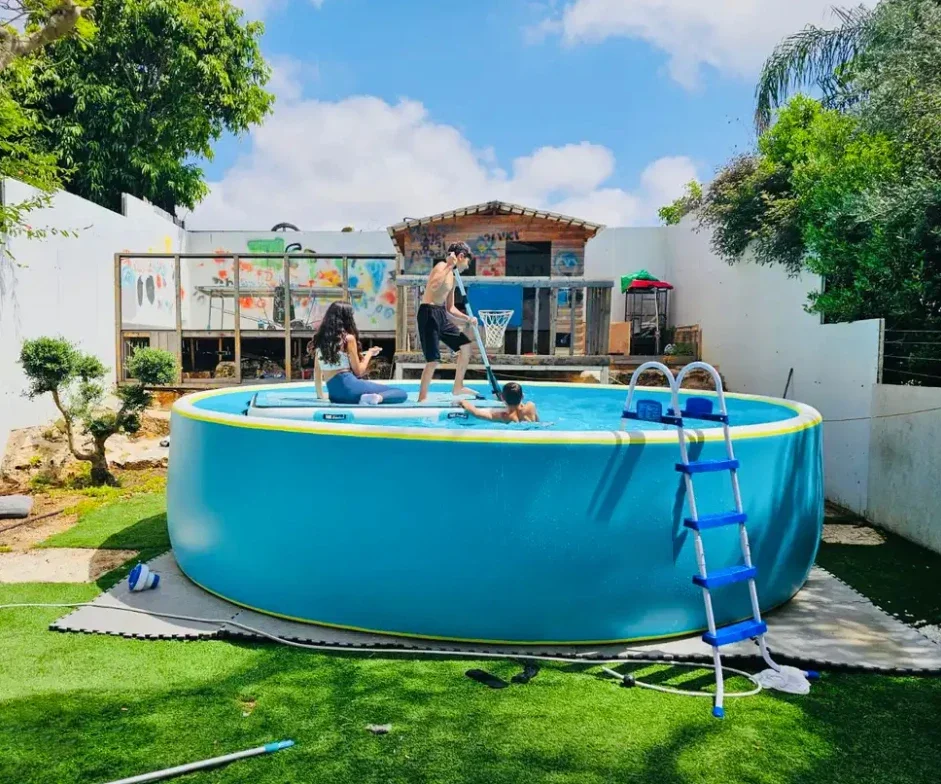 

Large customizable drop needle inflatable above-ground swimming pool High quality construction swimming pool with filter pump