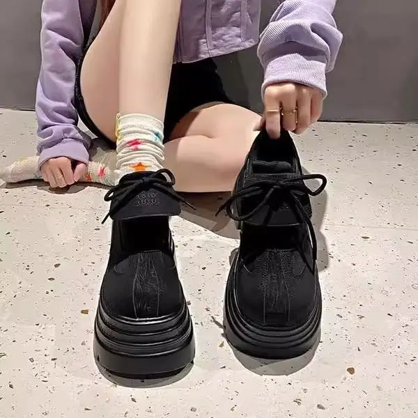 2025 New men's shoes Breathable non-slip comfortable sneakers Trendy versatile high value sneakers Outdoor walking shoes