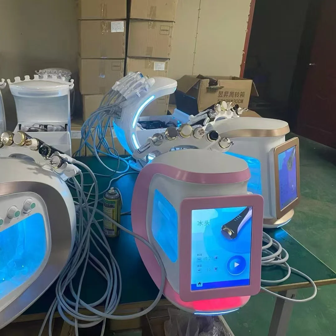 الأكسجين ترطيب الجلد جهاز تجميل 7IN1 Hydrodermabrasion تقشير المياه التطهير العميق تقشير جهاز تجميل الوجه