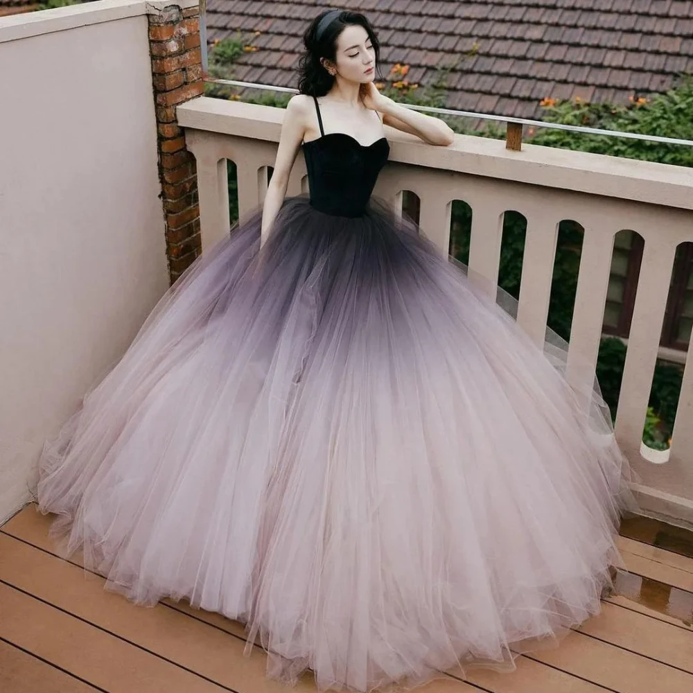 Gradient Color Evening Dresses Fashion Spaghetti Strap Sweetheart Tulle Ball Gowns Sweep Train Layered Puffy Prom Party Dresses