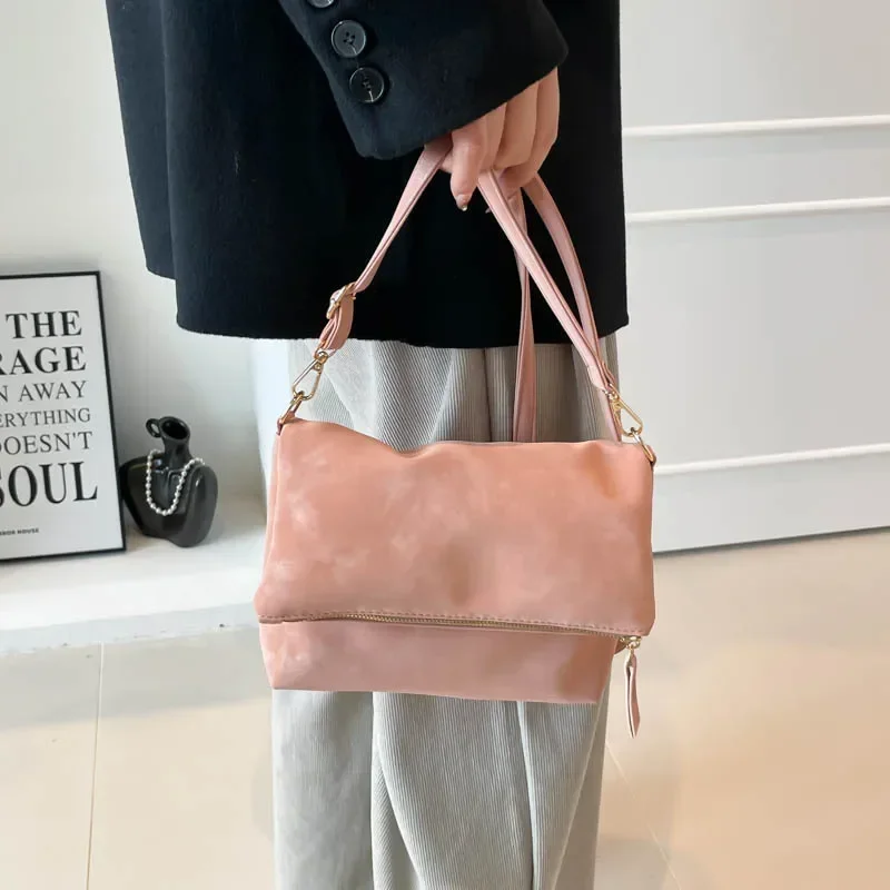 Trendy Women Crossbody Bag Fashion Texture Simple and Versatile Shoulder Bag Large Capacity Lightweight and Casual Saddle Bag