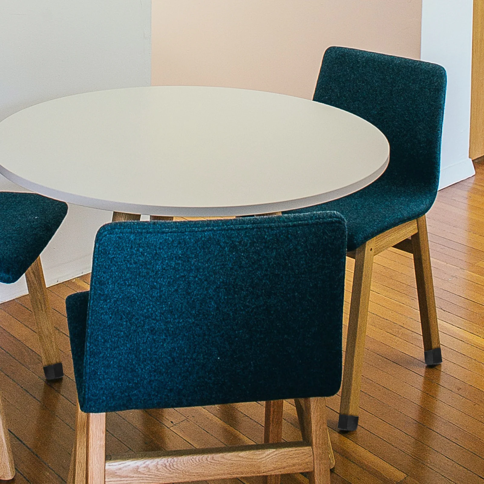 

2Pcs Non-Slip Ladder Foot Pads Rubber Protective Covers for Hardwood Floors Rugs Carpets Wear-Resistant Stable