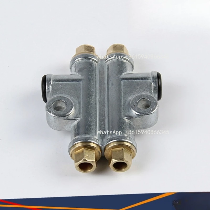 Two-port dispenser/integrated quantitative oiler/oil drain/lubrication pump accessories/volumetric dispenser