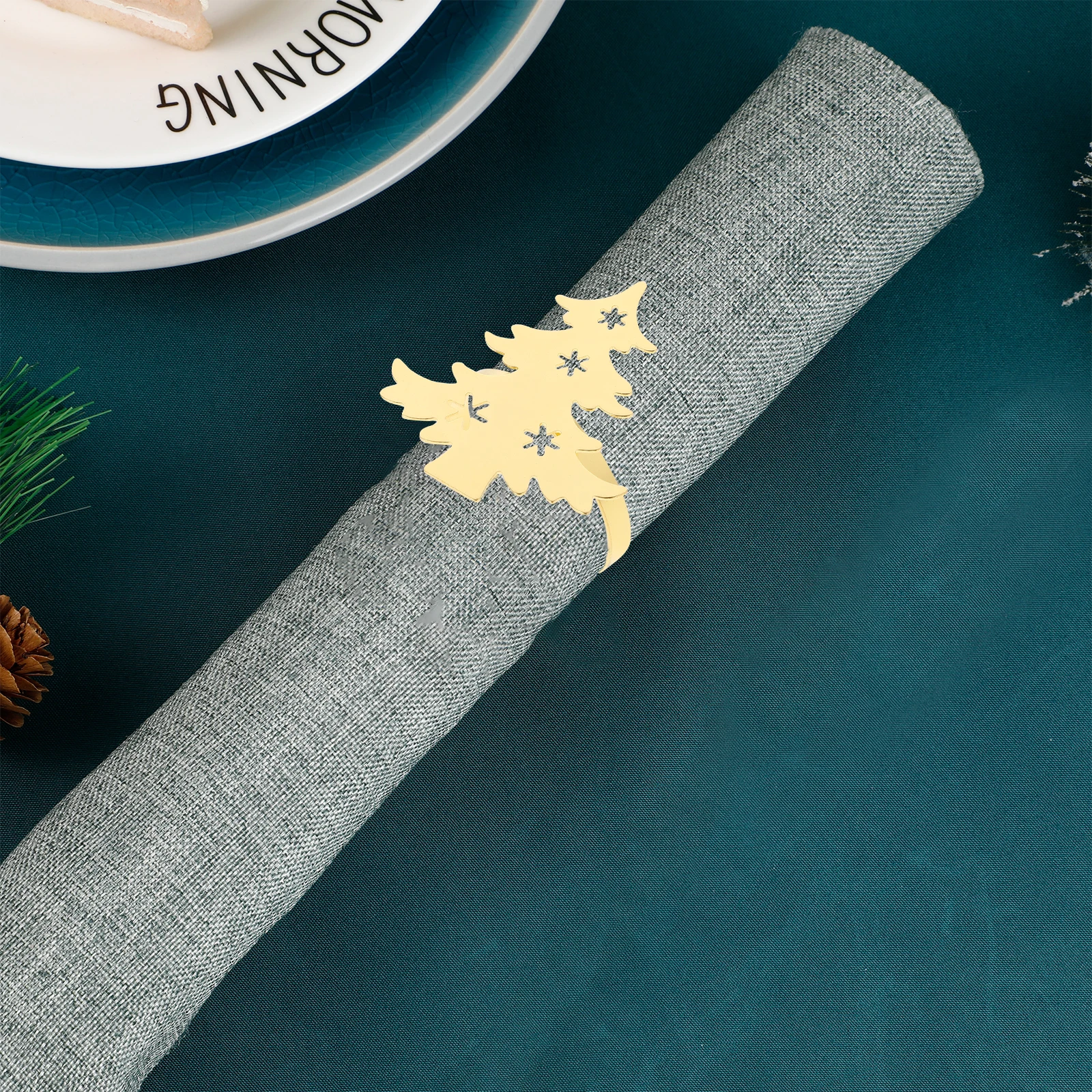 

6Pcs Metal Napkin Rings Christmas Design Table Decor for Holiday Dinner Party Napkin Rings for Christmas Use Table Decors