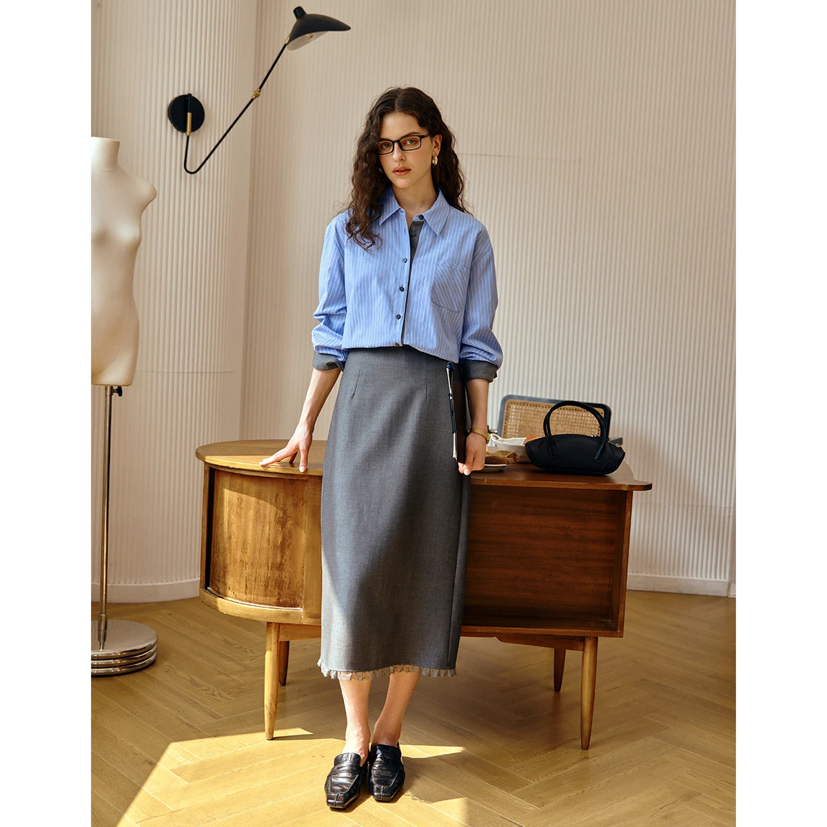 OLrain Women's Striped Shirt 2025 Autumn New Arrival Casual Contrast Placket Loose-fit Turn-down Collar Shirt Tops O57QC001283