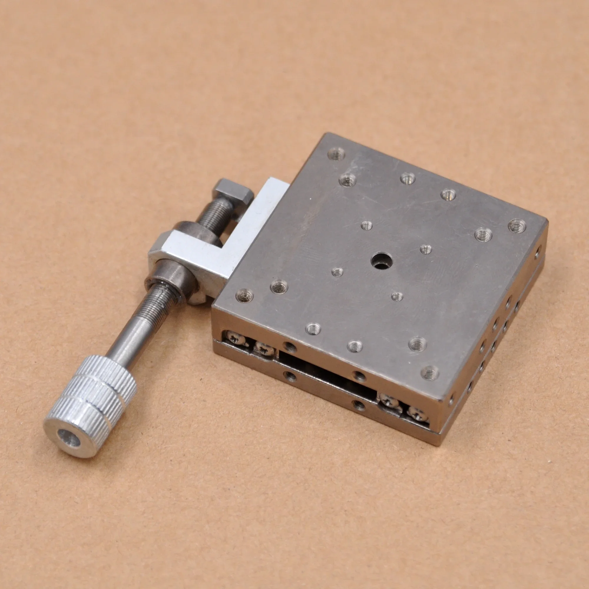 SURUGA BSS16-50C X-axis 50 * 50mm Table Optical Guide Type Worktable Precision Displacement Fine-tuning Sliding Table Steel