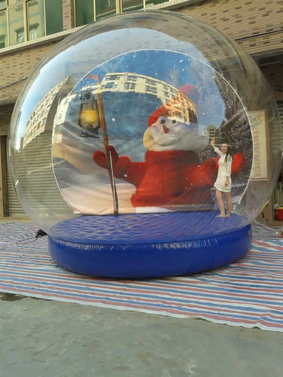 

Free Shipping Inflatable Snow Globe Photo Booth With Fan Outdoor Christmas Decoration Producvt Trade Show Globe Clear Dome