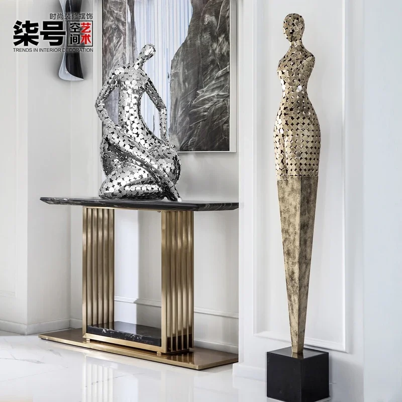 

Hotel Club Mermaid Character Wrought Iron Floor Ornaments Electroplating Abstract Sculpture