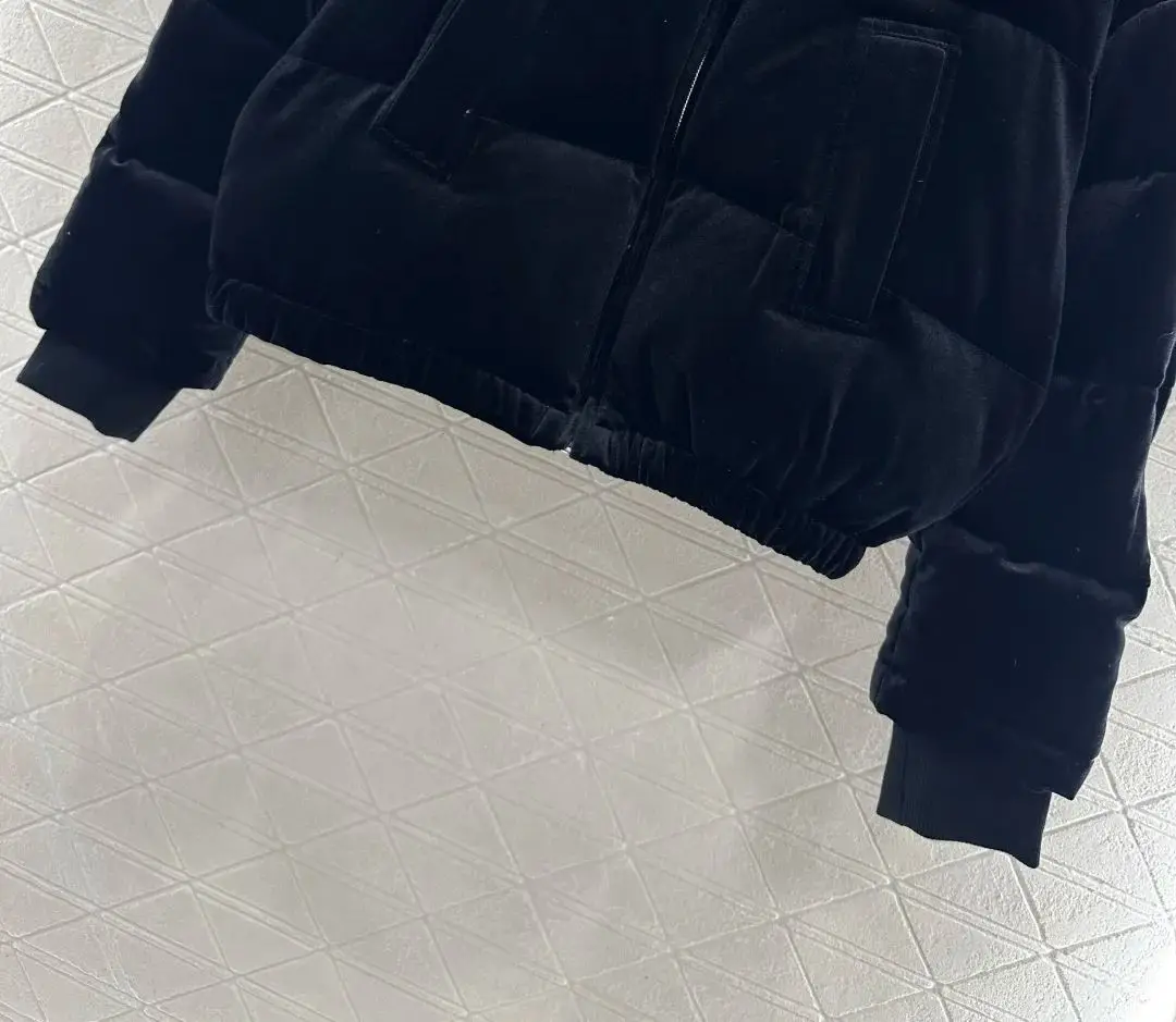 

Новая роскошная женская одежда на осень и зиму: короткий пуховик с черным бархатным воротником и лацканами, роскошная куртка в стиле ретро.