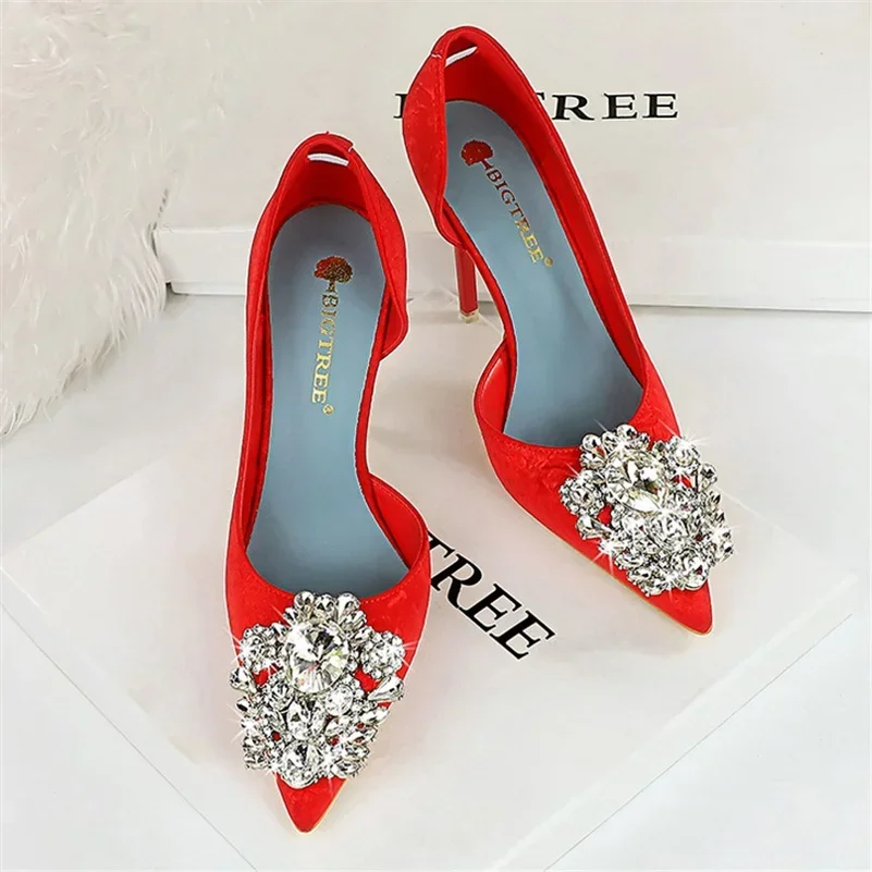 Women Luxury 7cm 10.5cm High Heels Wedding Bridal Pumps Lady Comfortable Party Low Heels Sparkly Rhinestone Red Evening Shoes