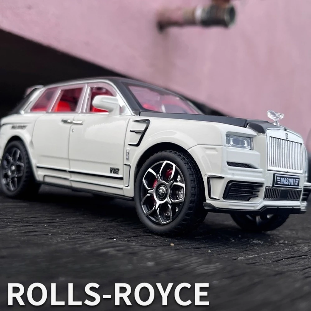 

1:24 Rolls Royce Cullinan Masory Phantom Модель автомобиля Игрушечный сплав Кузов Литой под давлением Металлические модели внедорожников Моделирование Звук Свет Подарки для мальчиков
