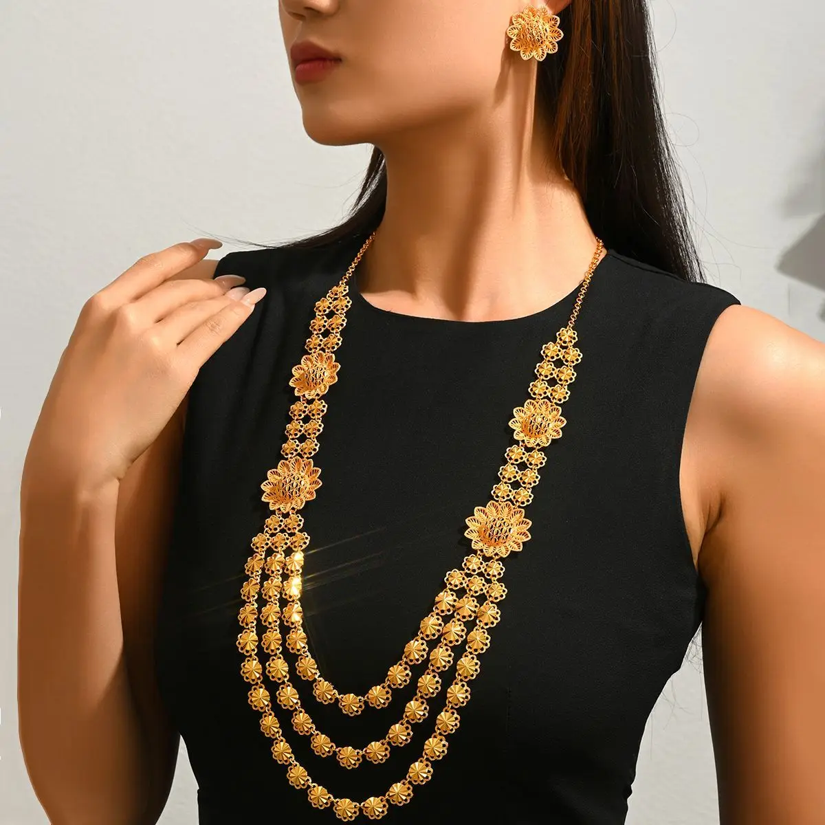 New Fashionable High-End Dubai 24K Gold Plated Necklace and Earrings, Exquisite Wedding Party Jewelry Set for Beloved Ones 222