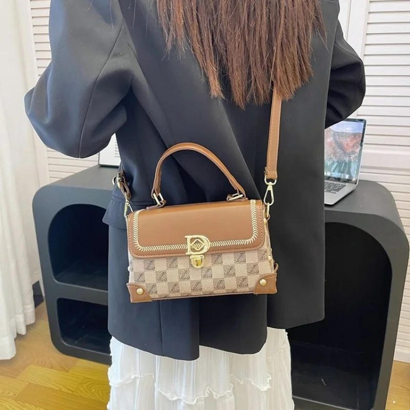 

Luxury Brand Women's Handbag - Genuine Leather Crossbody Bag With Shoulder Strap Elegant Classic Style