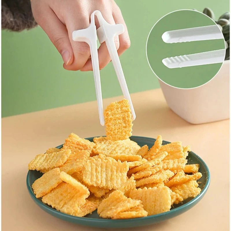

New Finger Chopsticks Portable Potato Chip Snack Clip Easy To Operate Plastic Tongs Salad Food Not Dirty Hand Lazy Chopsticks
