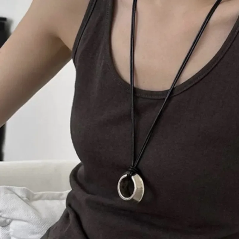 Round plated ancient silver ancient gold light cool wind pendant necklace niche high-end light luxury double rope adjustable
