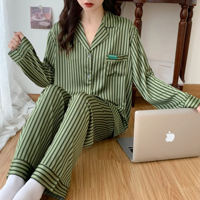 

New Spring and Summer Advanced Sense of Ice Silk Pajamas Homewear Set Girls Long-Sleeved Thin Loose Pajamas Homewear Set