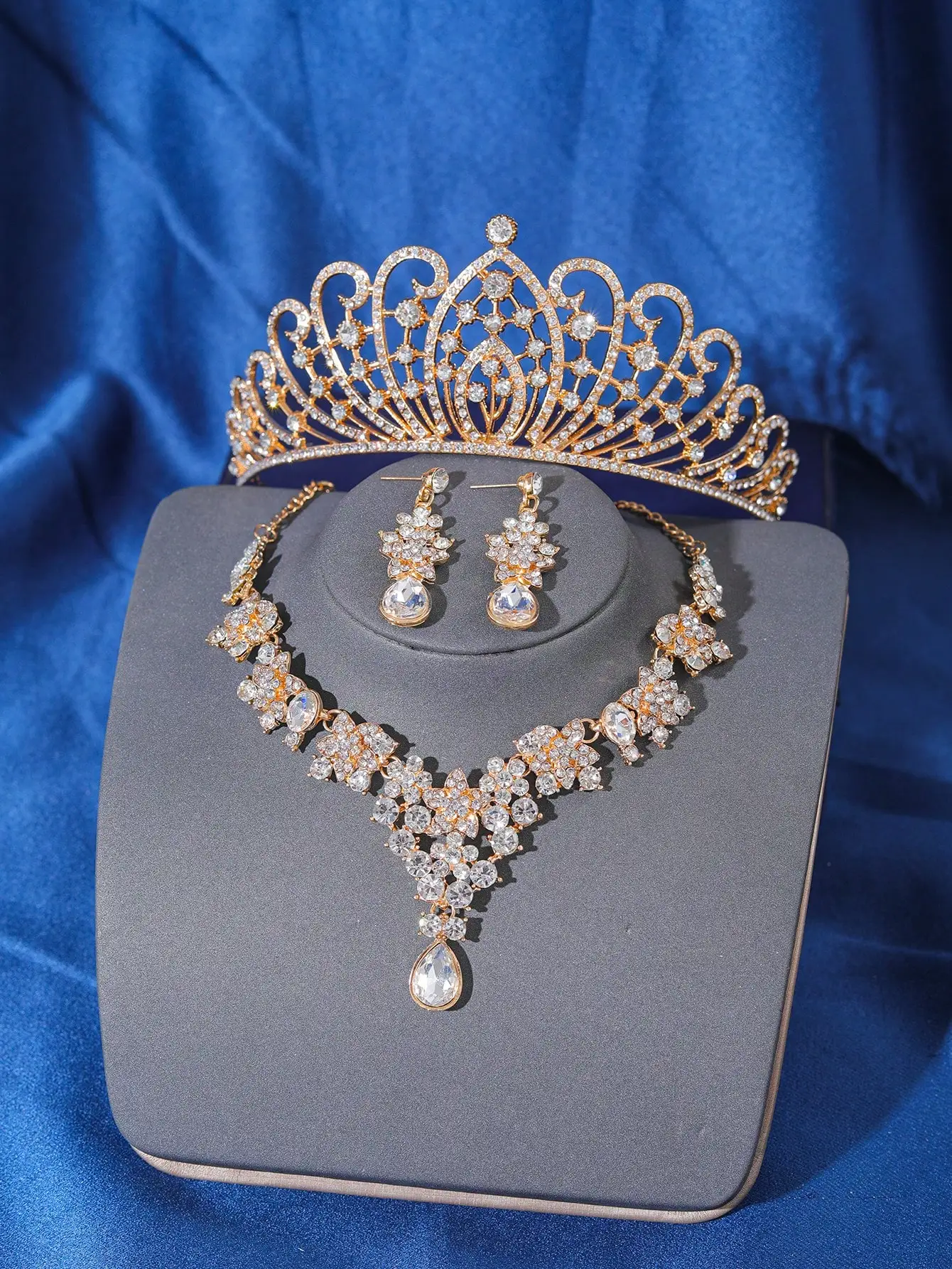 Royal Queen Champagne Bridal Jewelry Set - Wedding Crown Tiara Necklace Earrings Ensemble for Women Elegant Wedding Accessories