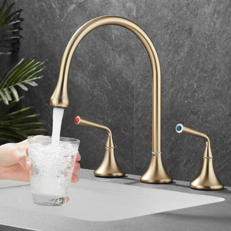 Brass-plated chrome gunmetal brushed gold three-piece set with three-hole split basin and dual-handle hot/cold water tap