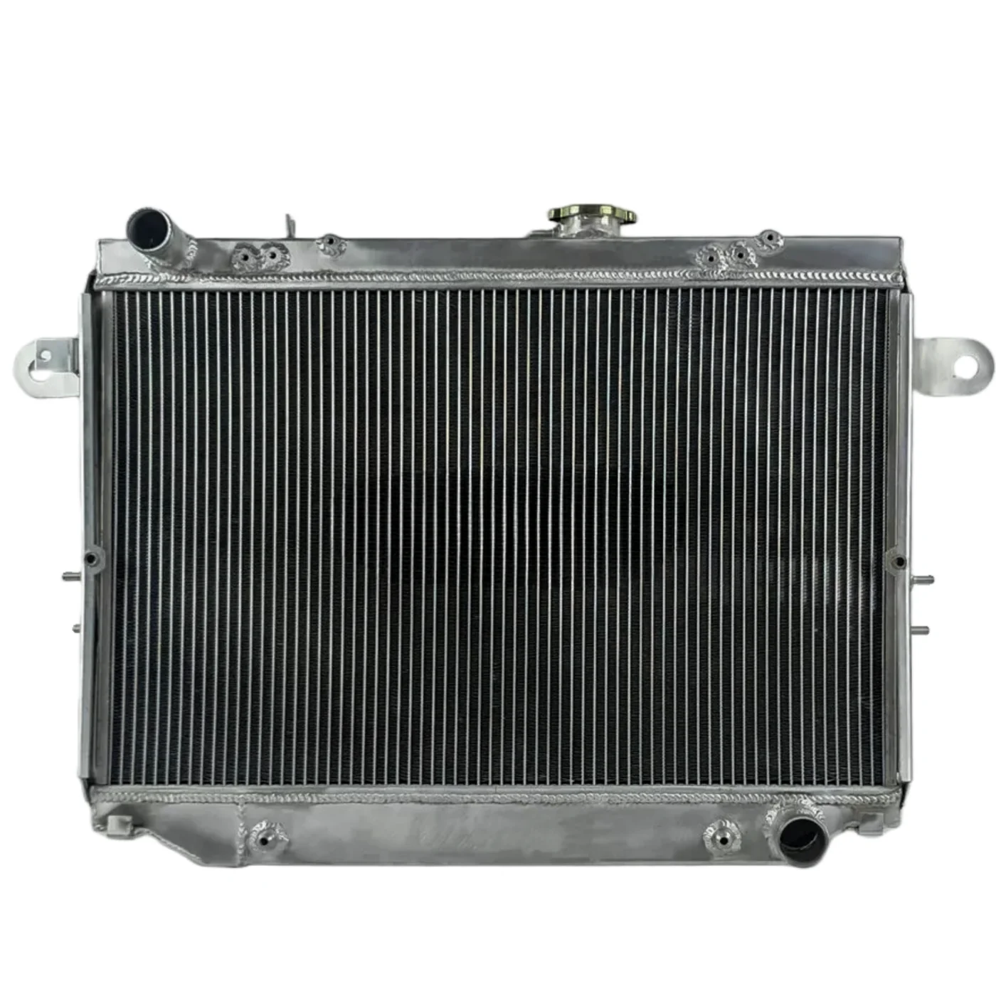 Aluminum Radiator for 1998-2005 Toyota Land Cruiser 100 Series FZJ105R HZJ105R HDJ100R 6CYL 8CLY AT