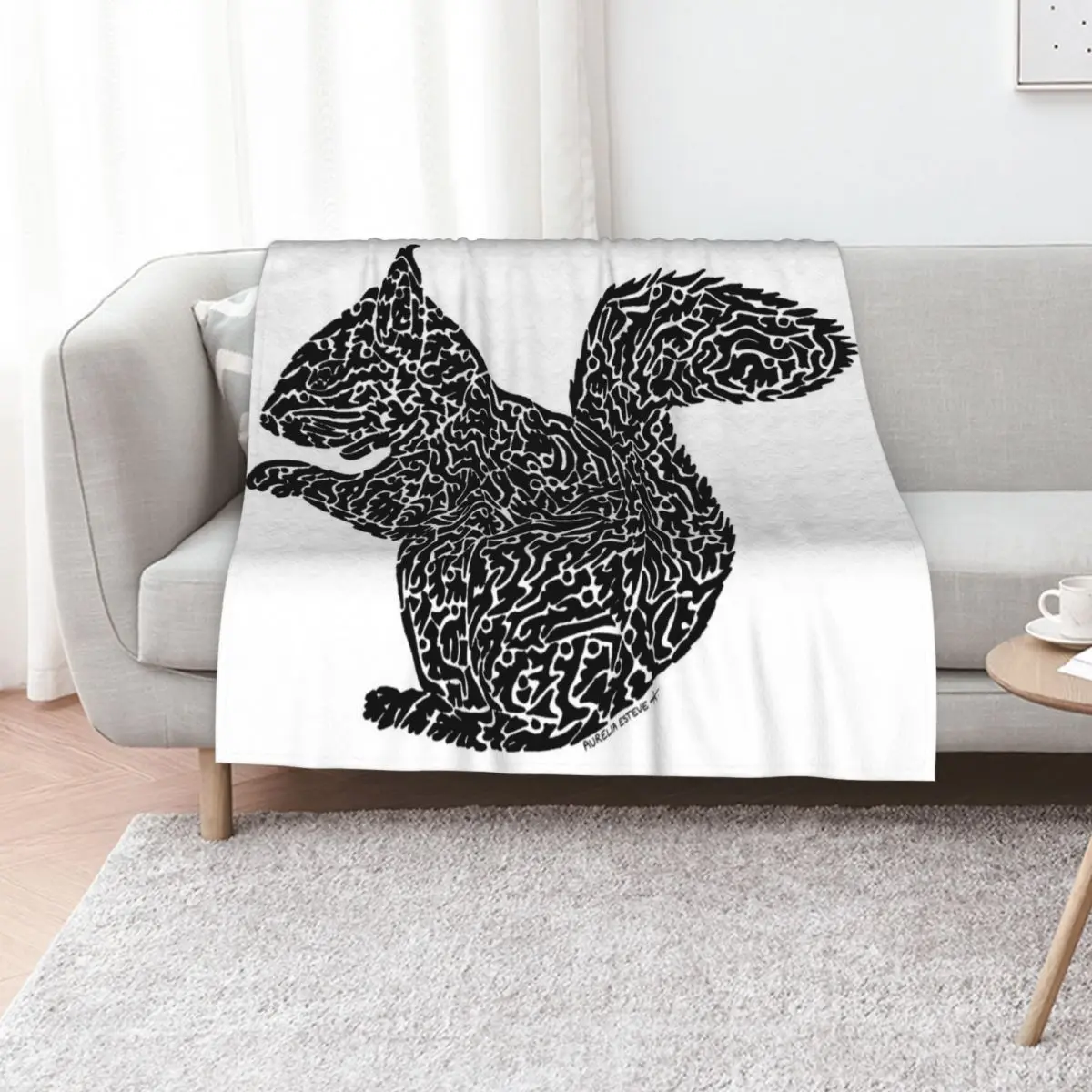 Squirrel (black) Throw Blanket Blankets For Bed Warm Thins manga Bed covers Kid'S Blankets