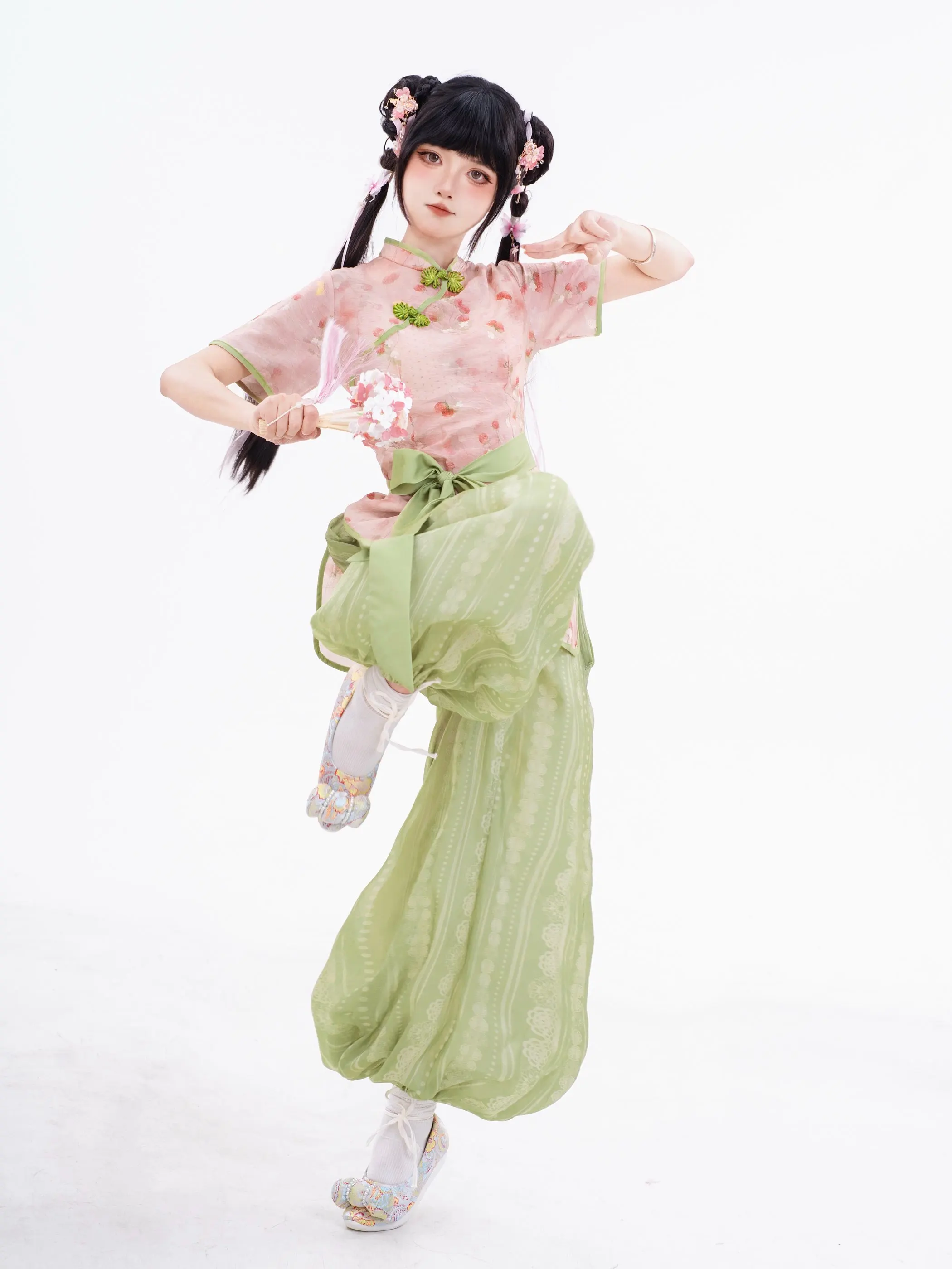 Chinoiserie Style Cosplay Set with Stand Collar And Lantern Pants for Women Traditional Chinese Costume Daily Wear New Arrival