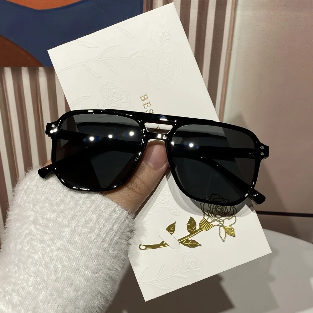 15 Men's and Women's Sunglasses Set, Retro Thick Square Gradual Change Lens Sunglasses and Double Beam of Light Color Transparent Frame Sunglasses, Holiday Beach Party Glasses, Christmas Halloween Gift Recommendation