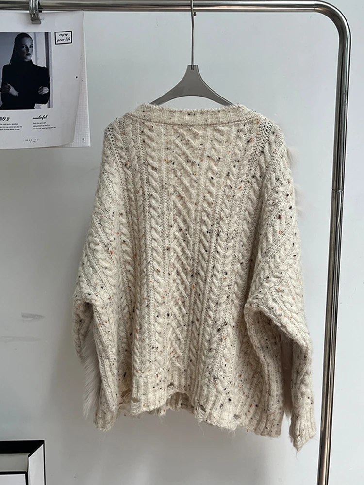 2025年春と秋のレディースファッション、本物のキツネの毛皮の装飾が施されたレディースセーターニットのシングルブレストコートアウター