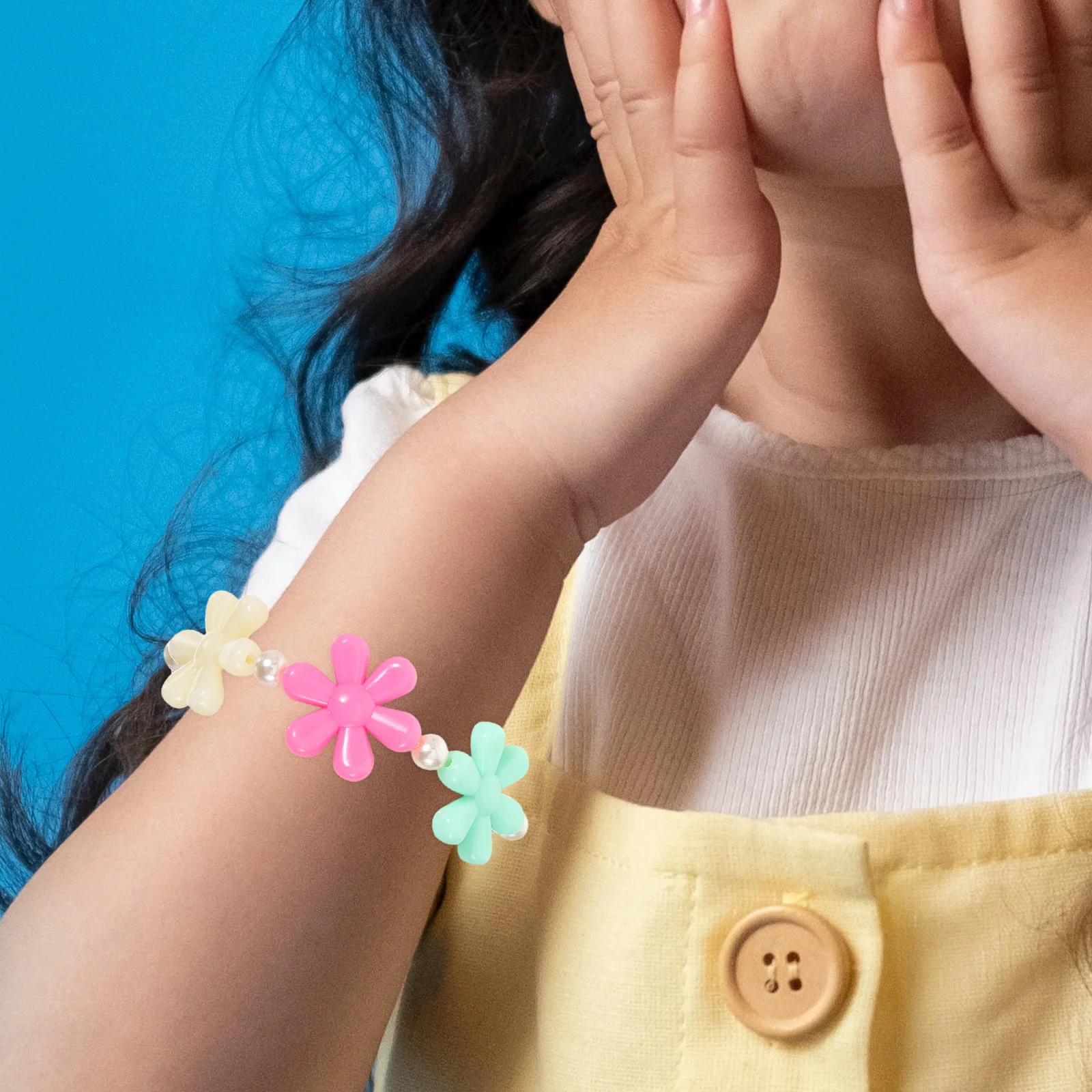 

Girls Beaded Necklace Bracelet Lovely Children Snowflake Beads Jewelry Set for Kids Jewelry (Random Flower Color)