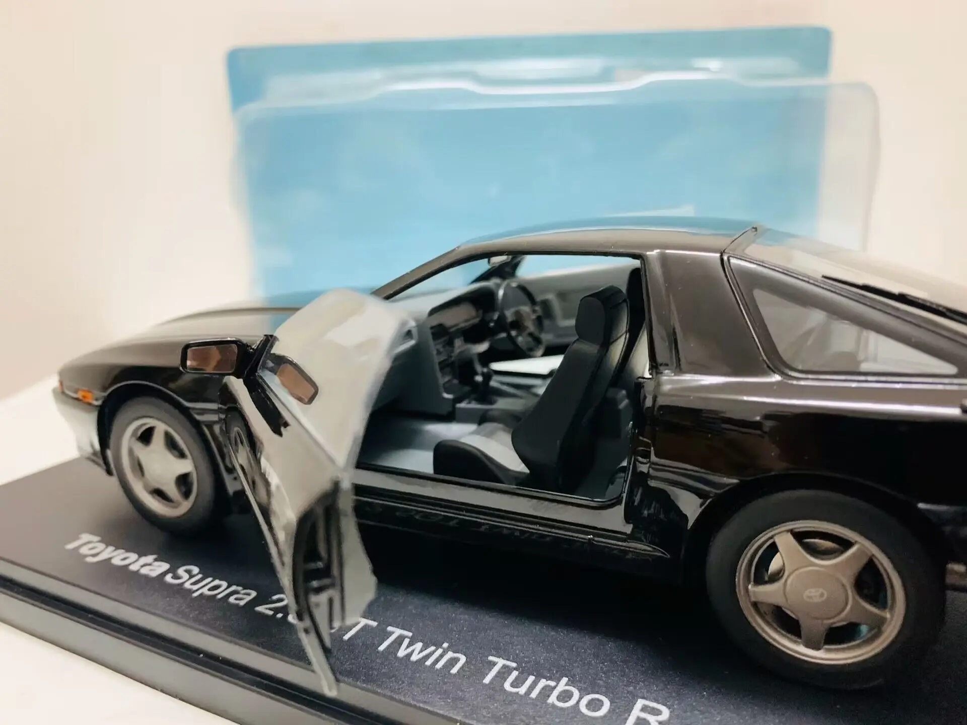 1:24 Scale Die-Cast Model Car Supra 2.5GT Twin Turbo R 1990 Black New in Box