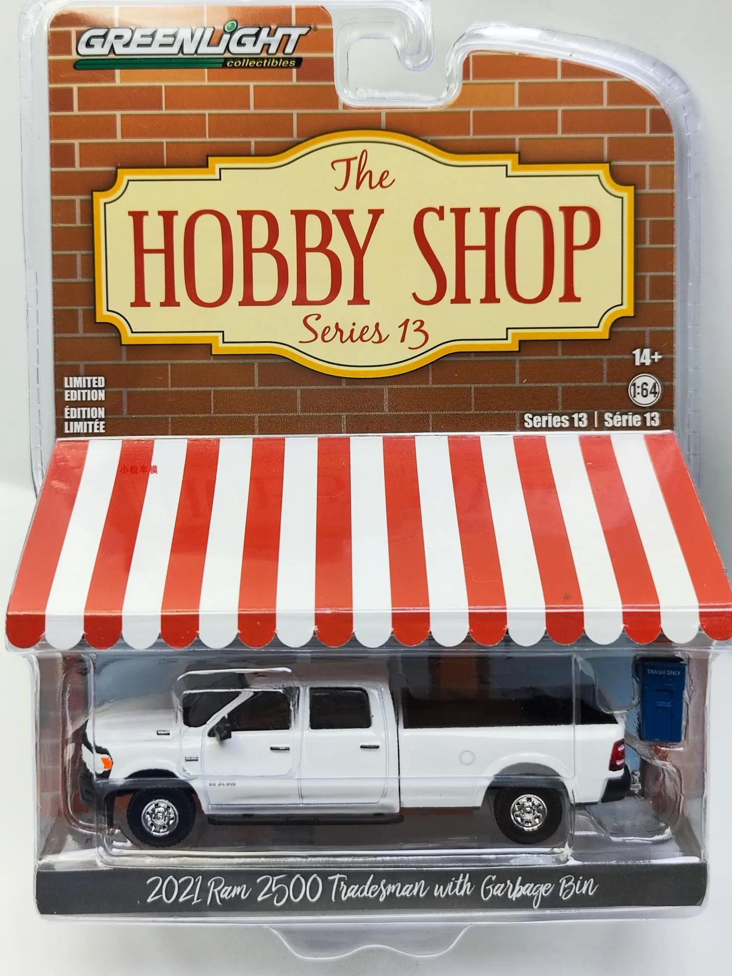 Model1:64 2021 Ram 2500 Pickup Truck With Trash Can Car Model