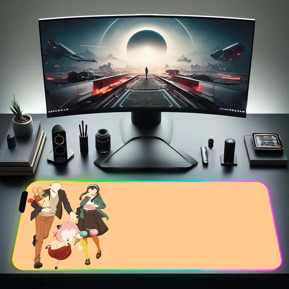 Imagem -03 - Spy x Família Rgb pc Gamer Teclado Mouse Pad Mousepad Led Brilhante Tapetes de Borracha para Jogos Computador Mausepad